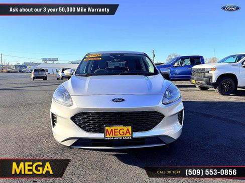 Used 2020 Ford Escape SE image 6