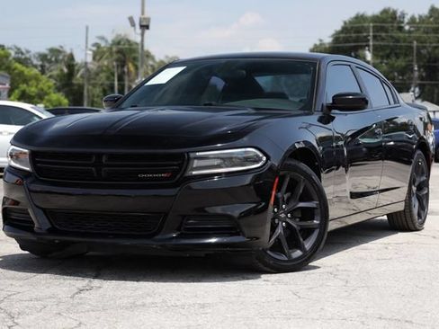 Used 2021 Dodge Charger SXT w/ Blacktop Package RWD image 1