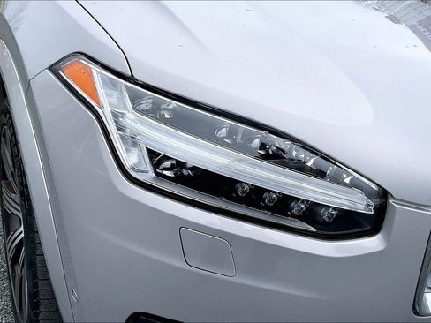 Certified 2024 Volvo XC90 B6 Ultimate w/ Protection Package Premier image 33