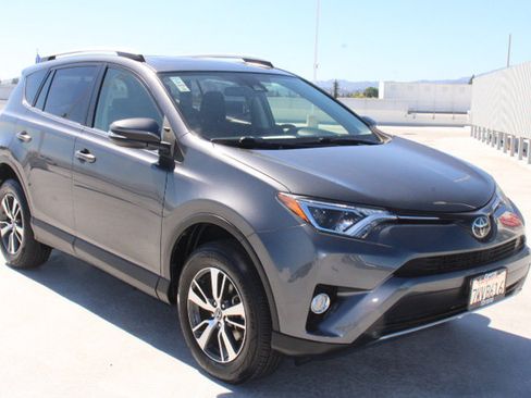 Used 2017 Toyota RAV4 XLE w/ All Weather Liner Package FWD image 2