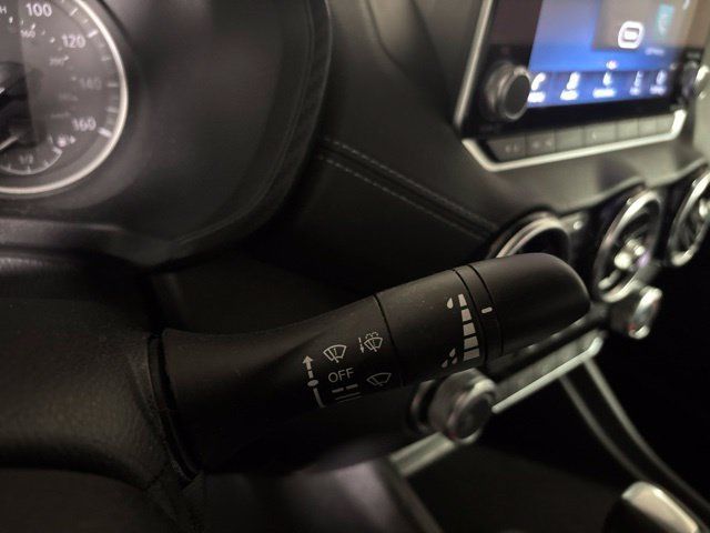 Used 2025 Nissan Sentra SV FWD image 28