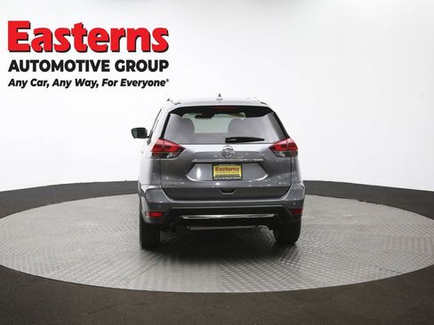 Used 2020 Nissan Rogue SV w/ Premium Package image 44