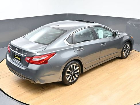 Used 2016 Nissan Altima 2.5 SV w/ Convenience Package FWD image 45