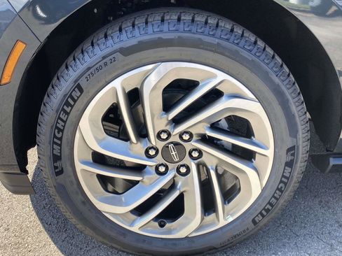 New 2025 Lincoln Navigator Reserve image 14