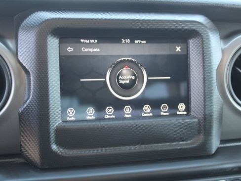 Used 2022 Jeep Wrangler Unlimited Sport AWD/4WD image 25