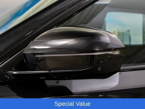 Used 2025 BMW 760i xDrive w/ Premium Package AWD/4WD image 10