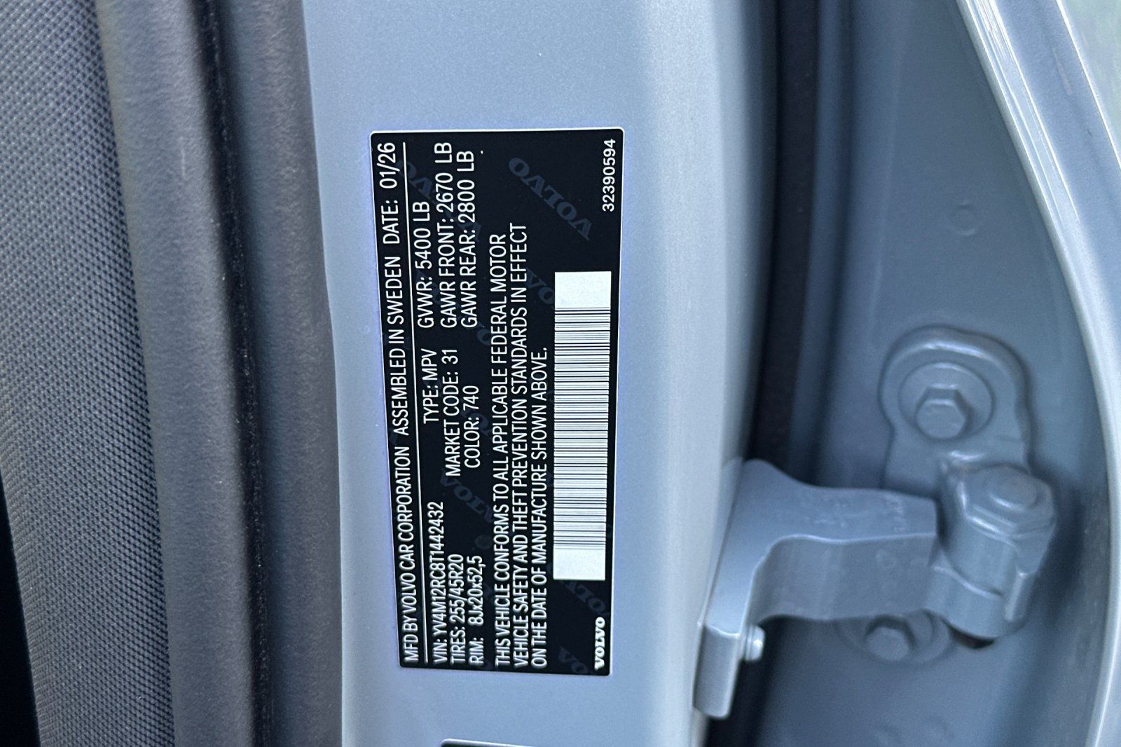 Certified 2026 Volvo XC60 B5 Plus AWD/4WD image 36