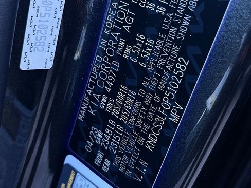 Used 2023 Kia Niro EX image 32