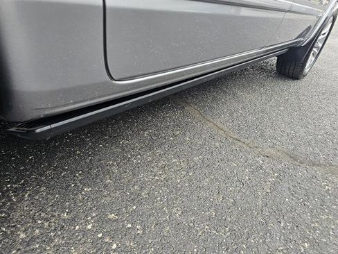 Used 2024 RAM 1500 Limited image 9