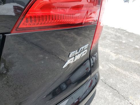 Used 2018 Honda Pilot Elite image 7