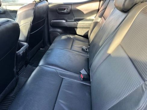 Certified 2022 Toyota Tacoma Limited image 8