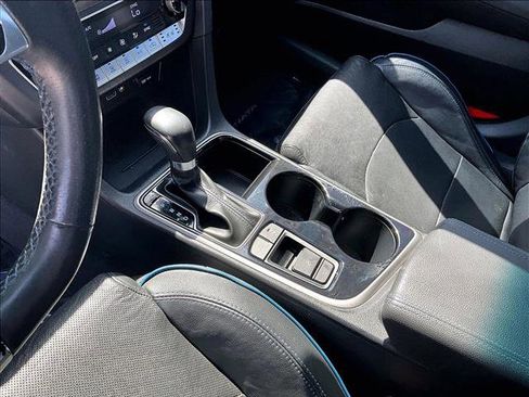 Used 2018 Hyundai Sonata Limited FWD image 15