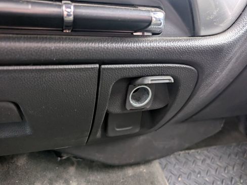 Used 2015 Chevrolet Silverado 2500 LT w/ LT Convenience Package image 32