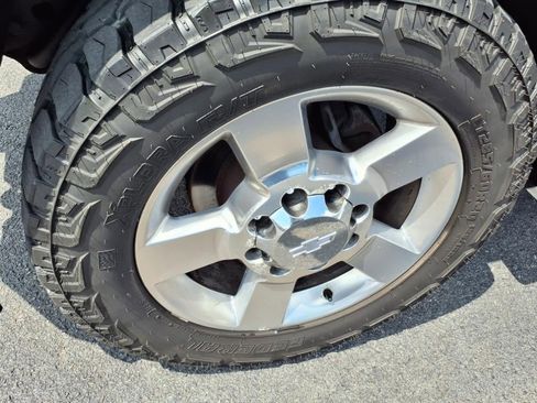 Used 2016 Chevrolet Silverado 2500 LTZ w/ LTZ Plus Package image 11