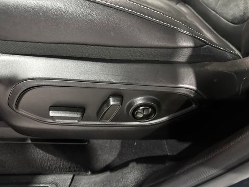 Used 2025 Jeep Grand Cherokee Altitude AWD/4WD image 18