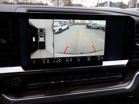 Used 2022 Chevrolet Silverado 1500 LT Trail Boss w/ LT Trail Boss Premium Package image 24