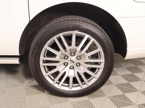 Used 2024 Ford Expedition Max Platinum AWD/4WD image 21