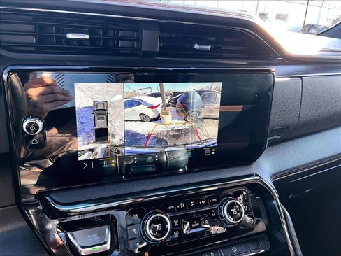 Used 2023 GMC Sierra 1500 AT4 w/ Technology Package image 18