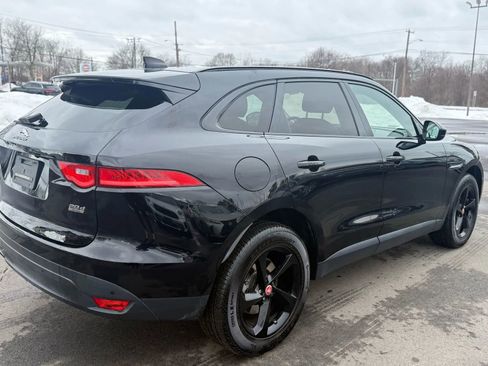 Used 2019 Jaguar F-PACE Prestige image 5