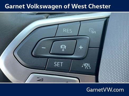 New 2026 Volkswagen Atlas Cross Sport SEL Premium R-Line AWD/4WD image 39