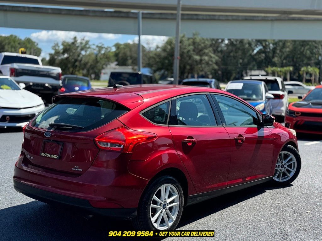 Used 2015 Ford Focus SE w/ Reverse Sensing Package FWD image 7