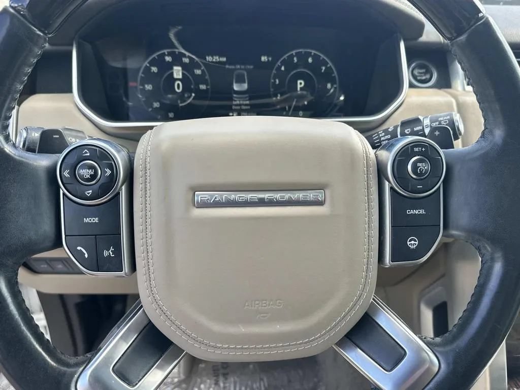 Used 2017 Land Rover Range Rover HSE AWD/4WD image 24