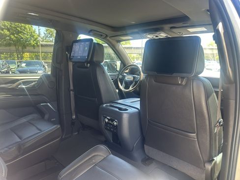 Used 2021 GMC Yukon Denali w/ Advanced Technology Package RWD image 22