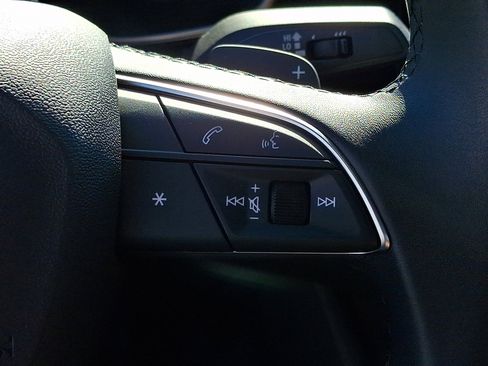 Certified 2025 Audi Q3 2.0T Premium Plus w/ Premium Plus Package image 24