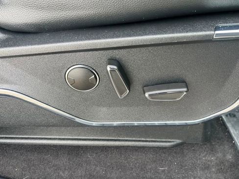 Used 2023 Ford F150 Lariat w/ Equipment Group 502A High image 21