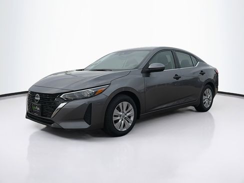 Used 2024 Nissan Sentra S FWD image 3