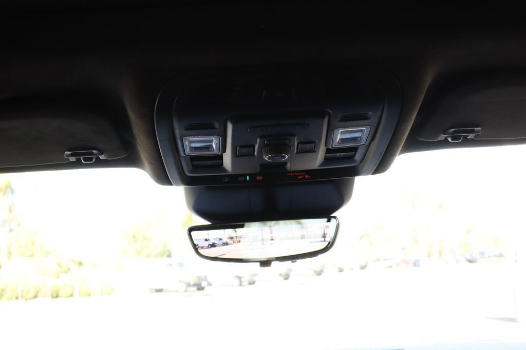 Used 2022 Cadillac Escalade ESV Sport Platinum AWD/4WD image 33
