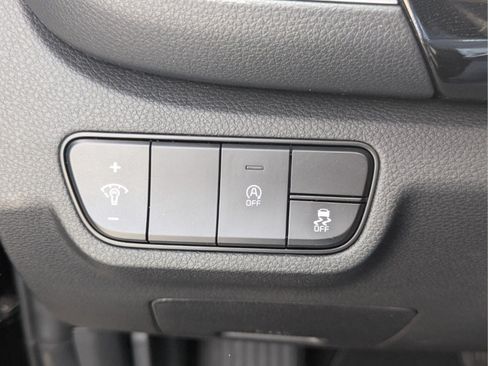 Certified 2024 Kia Seltos S FWD image 11