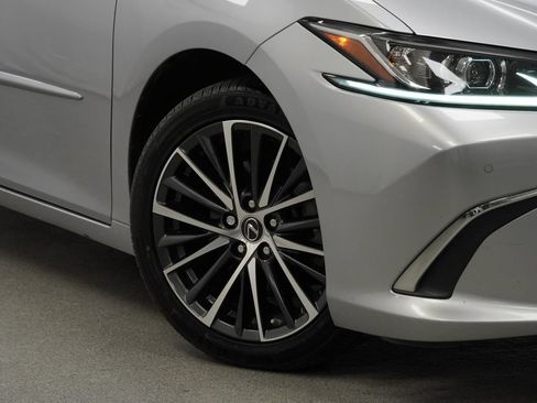 Used 2023 Lexus ES 350 w/ Protection Package (P2) FWD image 9
