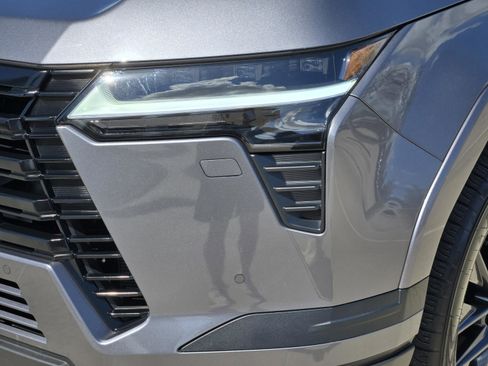 Used 2025 Lexus GX 550 Premium Package w/ Cold Area Package image 14
