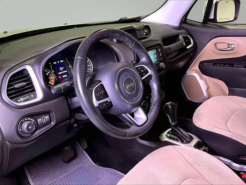 Used 2016 Jeep Renegade Latitude w/ Safety & Security Group image 16