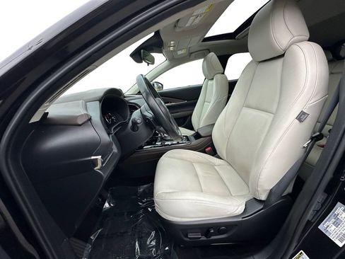 Used 2023 MAZDA CX-30 AWD 2.5 S w/ Premium Package image 9