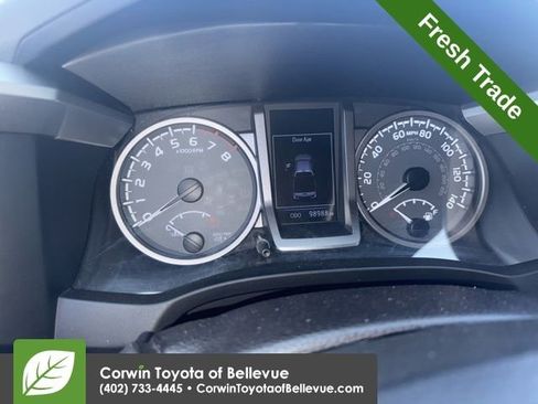 Used 2016 Toyota Tacoma SR5 w/ SR5 Appearance Package (SN) image 14