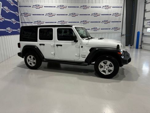 Used 2021 Jeep Wrangler Unlimited Sport AWD/4WD image 8