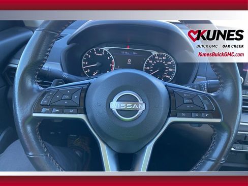 Used 2024 Nissan Altima 2.5 SR image 10