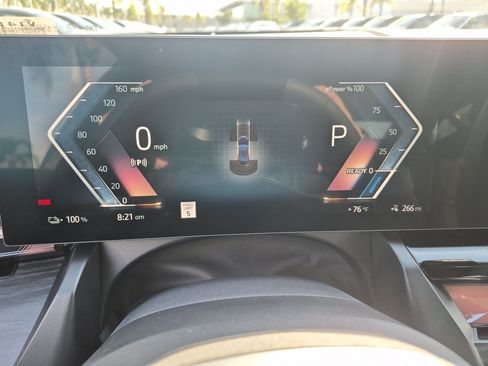 New 2027 BMW i5 eDrive40 w/ Convenience Package RWD image 21