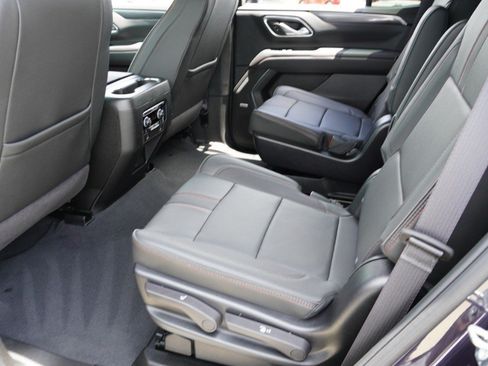 Used 2024 Chevrolet Tahoe RST w/ Luxury Package AWD/4WD image 31