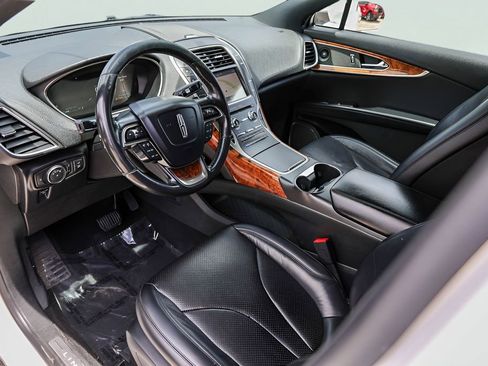 Used 2020 Lincoln Nautilus Reserve FWD image 12