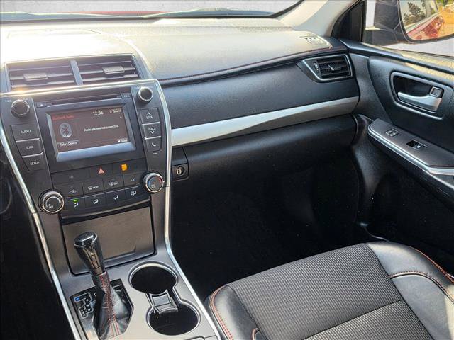 Used 2016 Toyota Camry SE FWD image 18