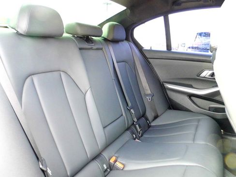 Used 2019 BMW 330i Sedan image 25