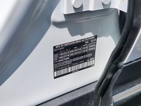 Used 2026 Mercedes-Benz GLB 250 4MATIC image 36