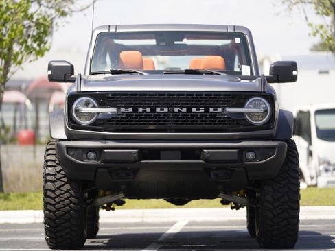 Used 2022 Ford Bronco Wildtrak image 8