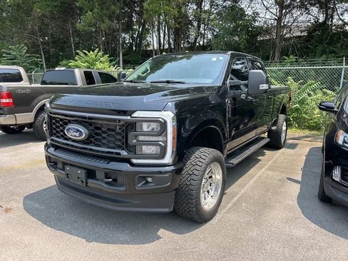 Used 2024 Ford F250 XLT w/ XLT Premium Package AWD/4WD image 1