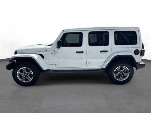 Used 2019 Jeep Wrangler Unlimited Sahara image 6
