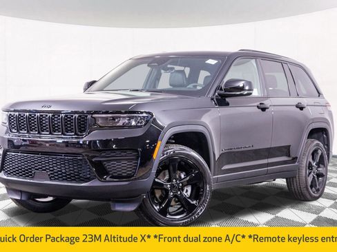 New 2025 Jeep Grand Cherokee Altitude image 2