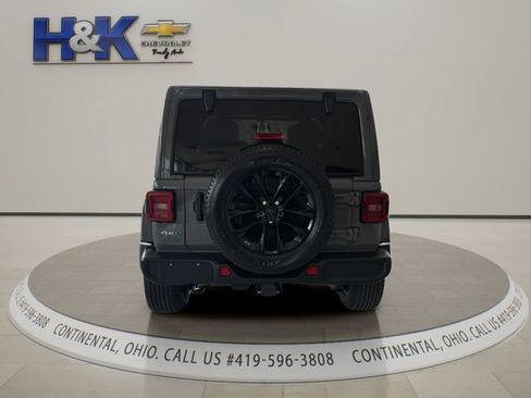 Used 2021 Jeep Wrangler Unlimited Sahara w/ Cold Weather Group AWD/4WD image 5